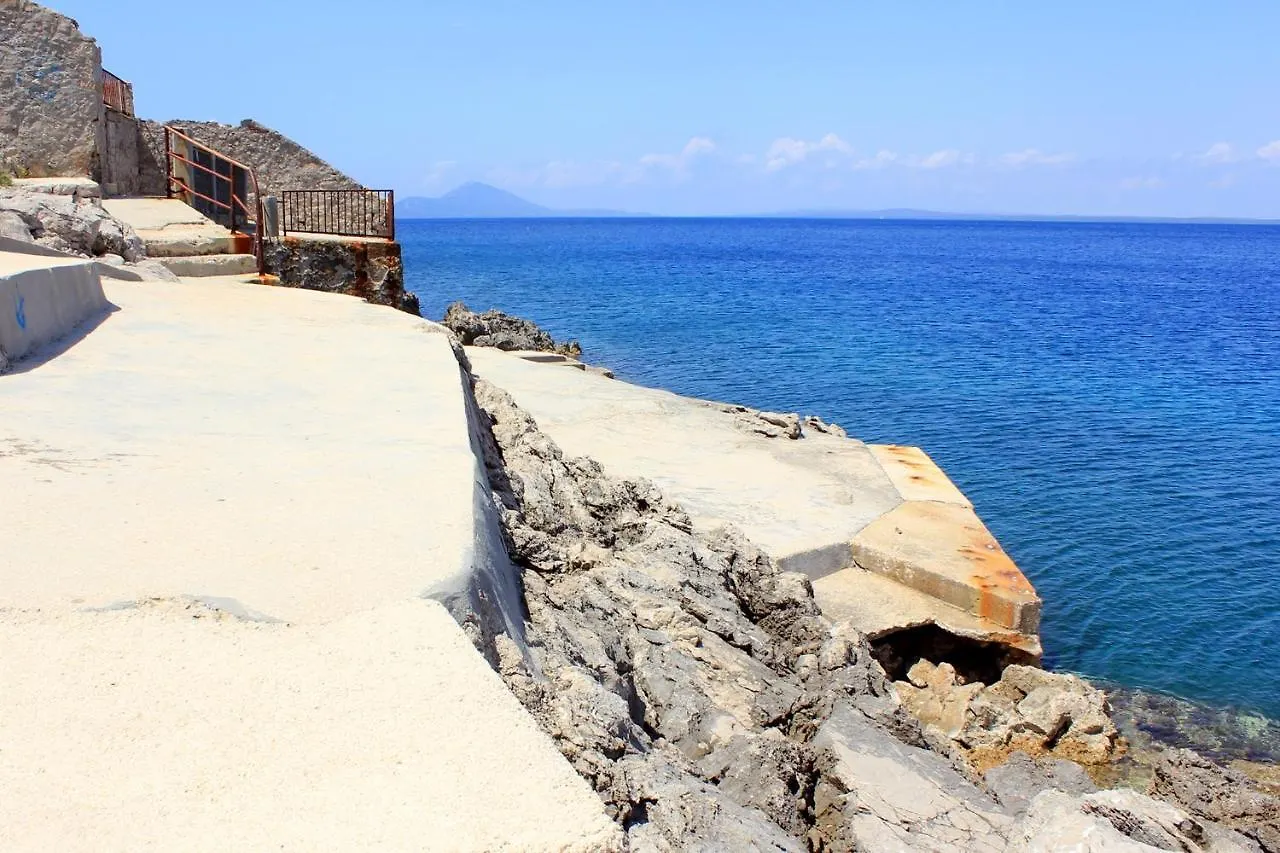 Guest house Rooms With A Parking Space Veli Losinj, Losinj - 21045