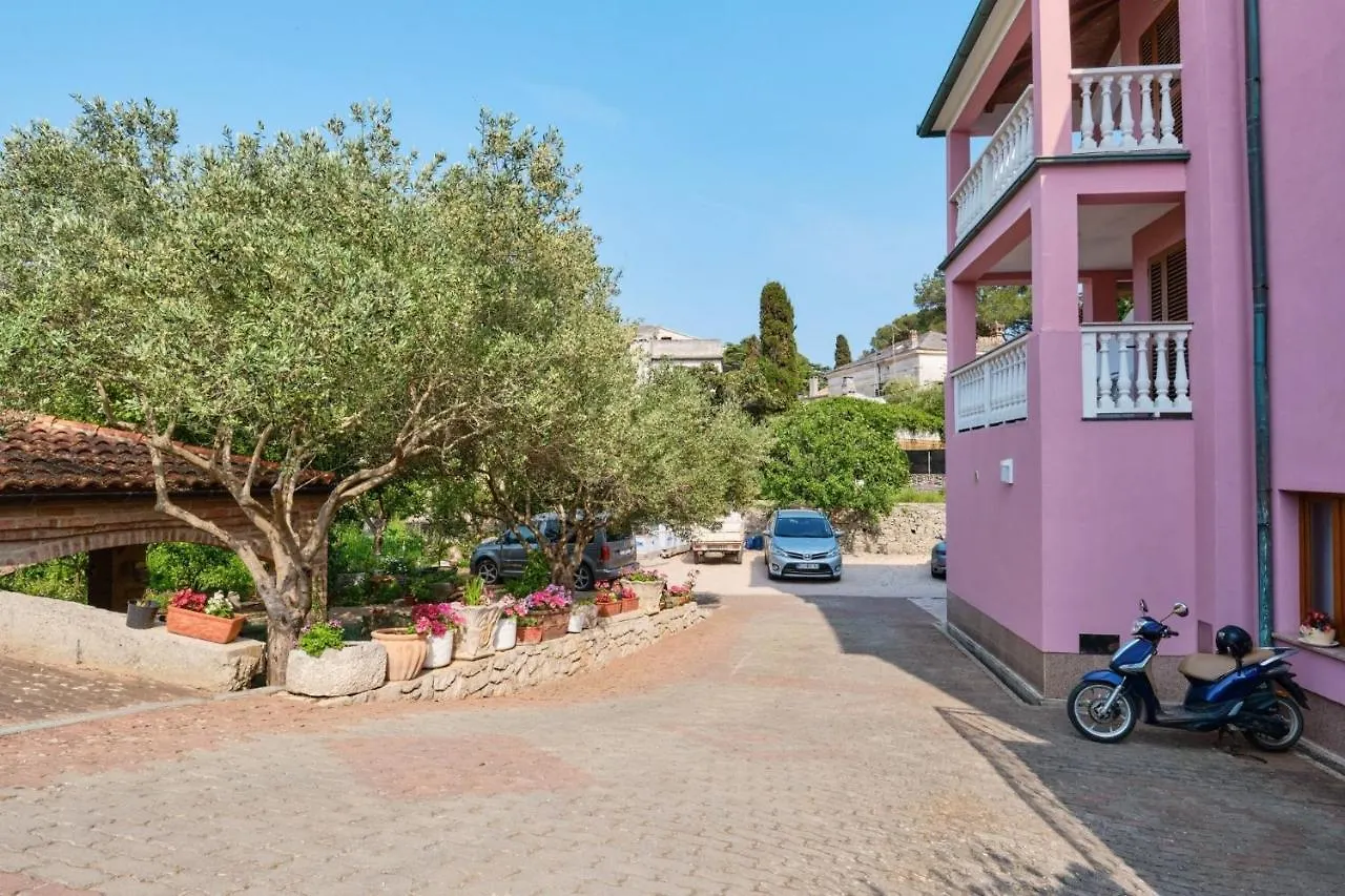 Rooms With A Parking Space Veli Losinj, Losinj - 21045 0*,